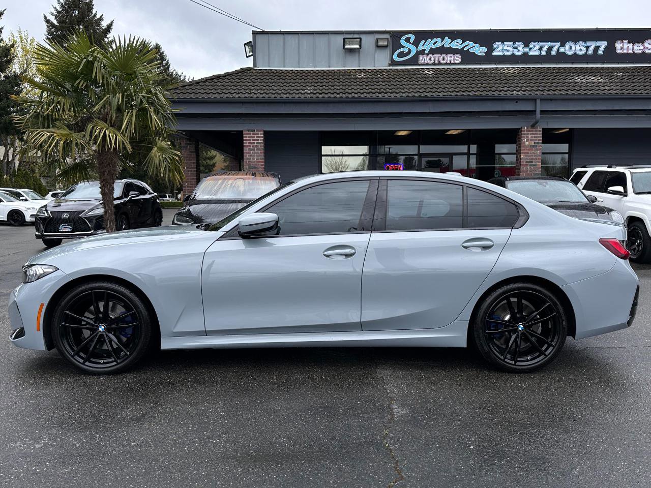 Used 2024 BMW 330i Sedan w/ M Sport Package RWD image 7
