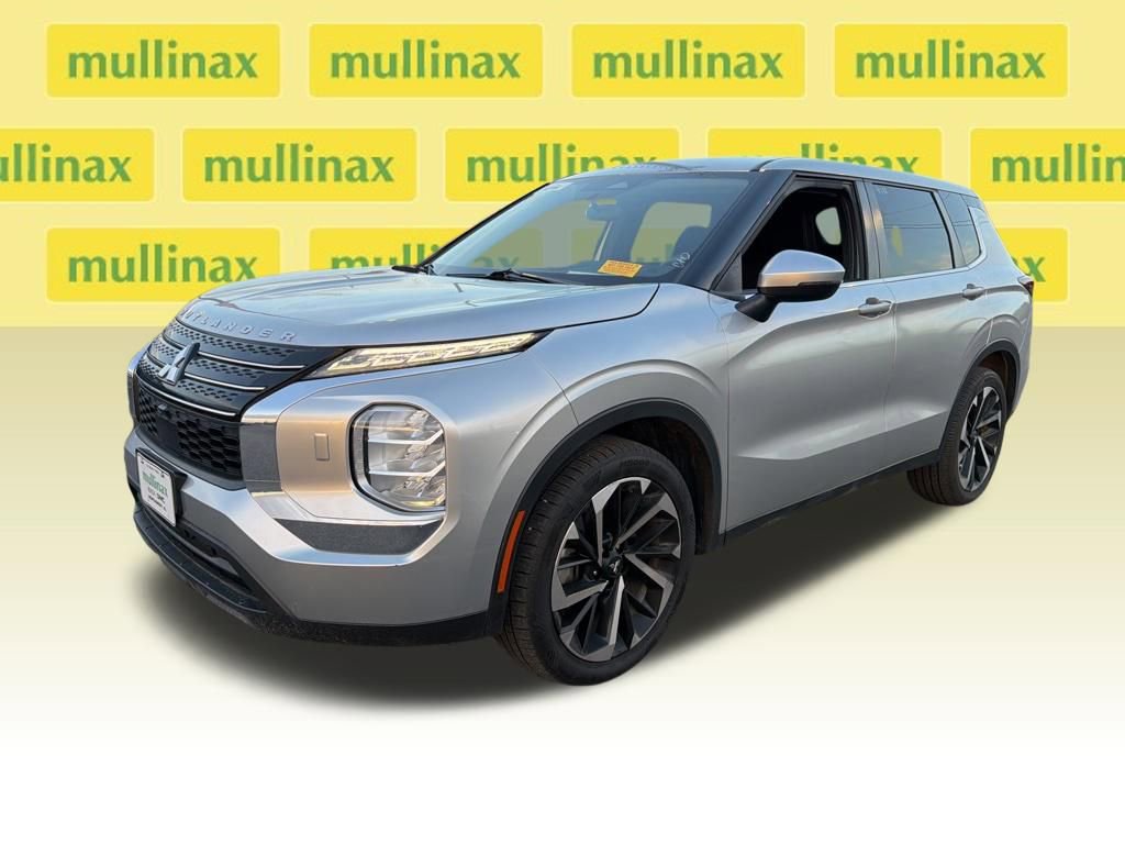 Used 2022 Mitsubishi Outlander ES image 4