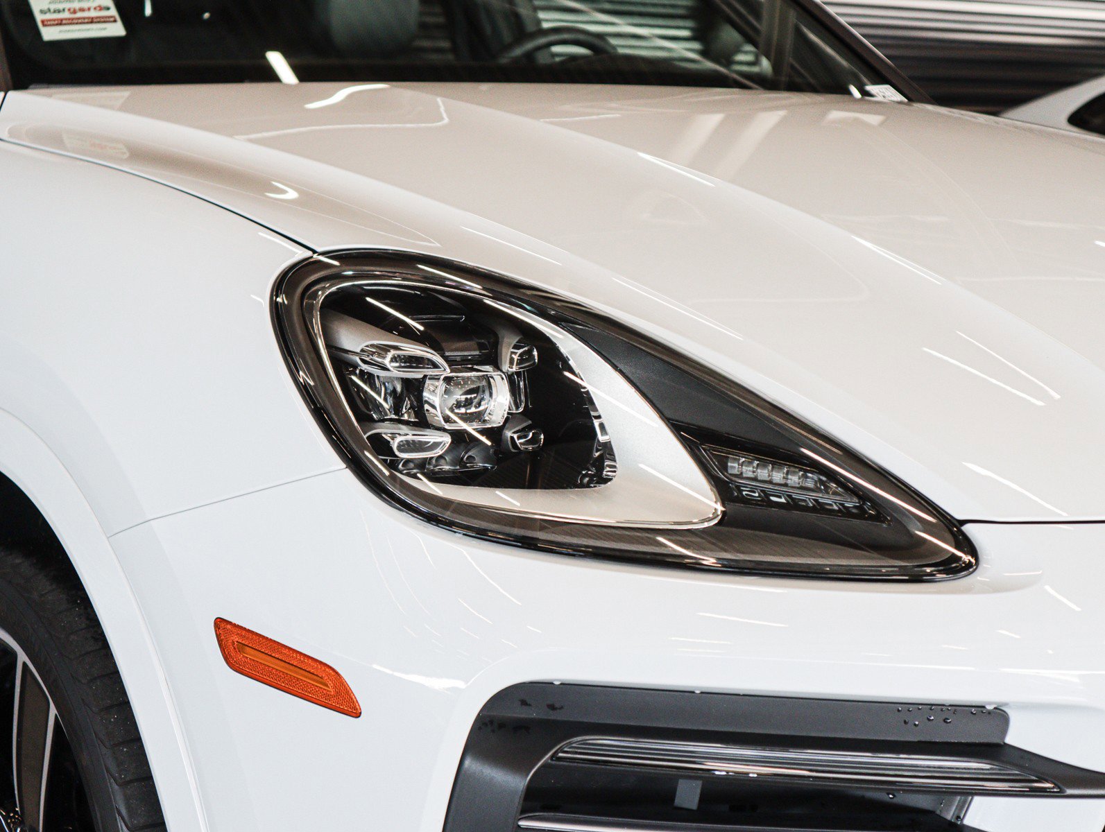 Certified 2023 Porsche Cayenne image 30