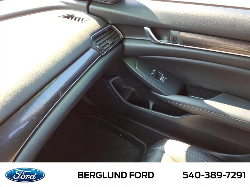 Used 2019 Honda Accord Sport image 31