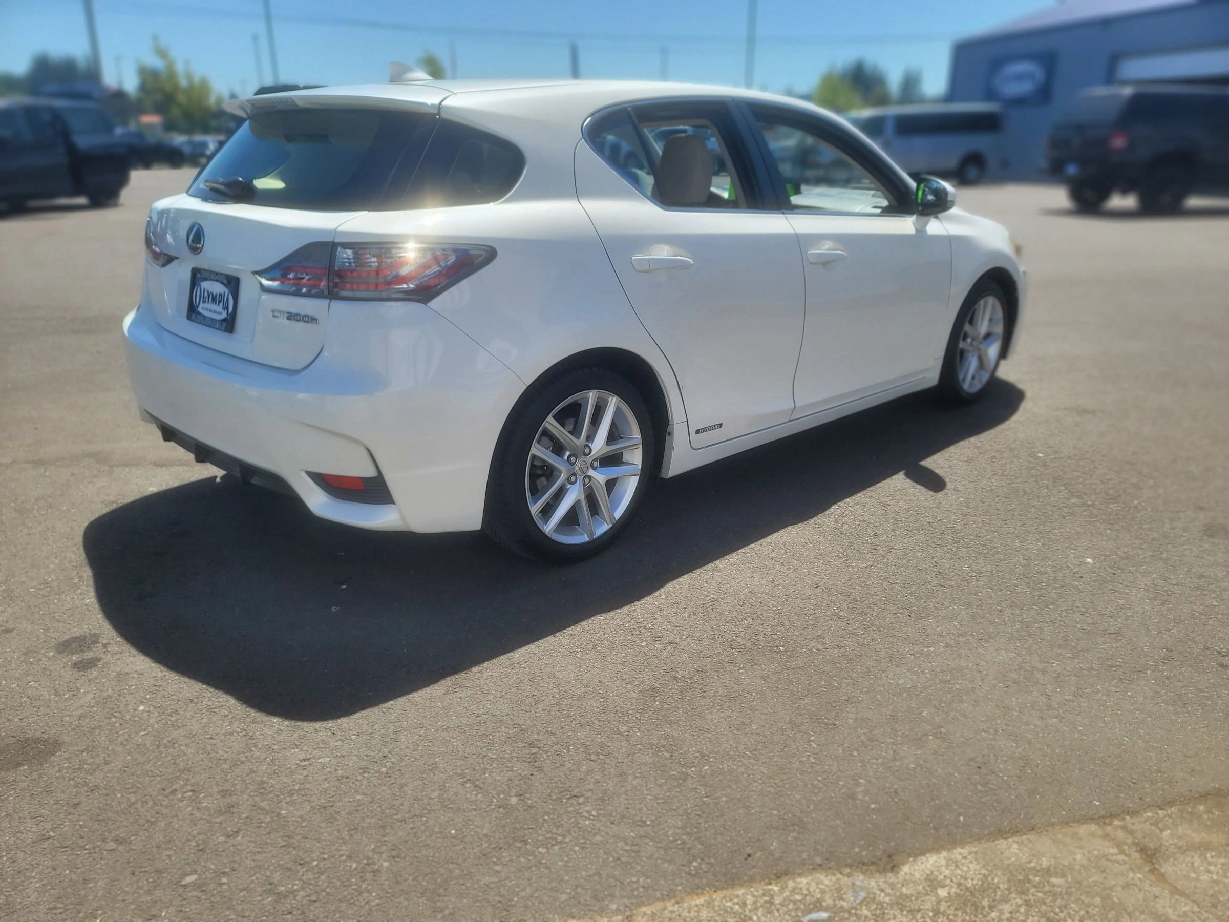 Used 2014 Lexus CT 200h FWD image 13