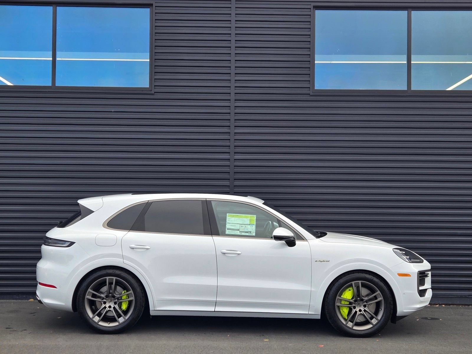 New 2026 Porsche Cayenne Turbo AWD/4WD image 9