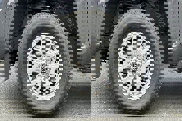 Used 2025 Toyota Tacoma SR5 image 29