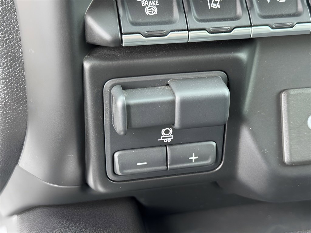 Used 2022 GMC Sierra 3500 Denali w/ Denali Black Diamond Edition image 20