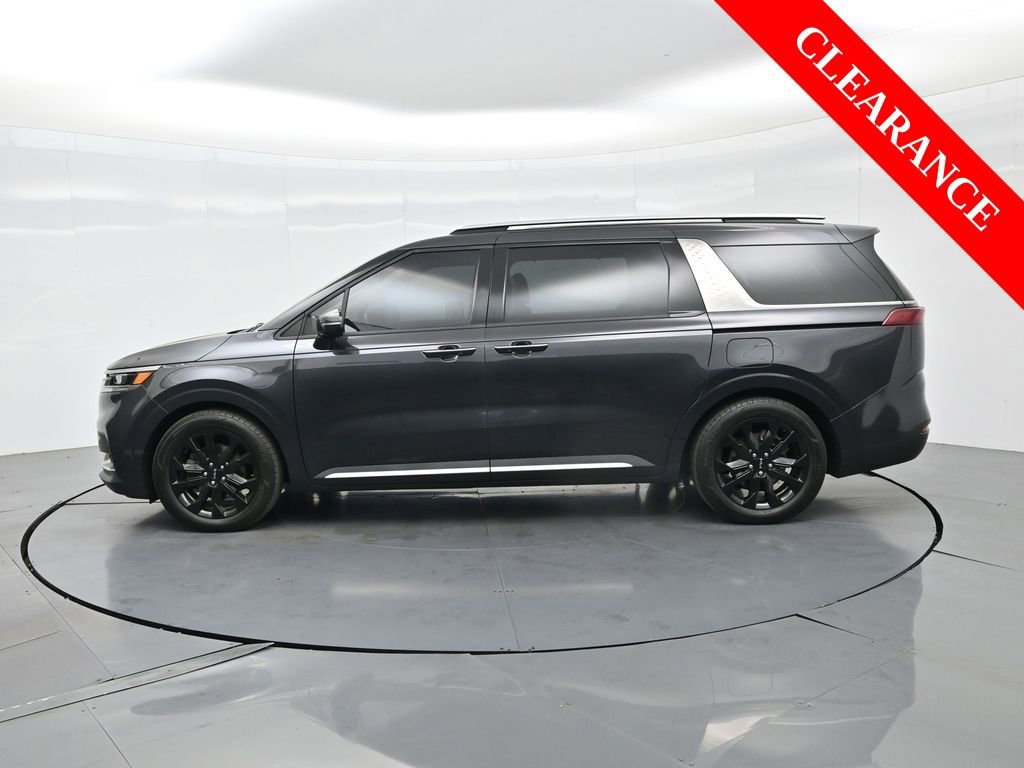 Used 2023 Kia Carnival SX Prestige image 10