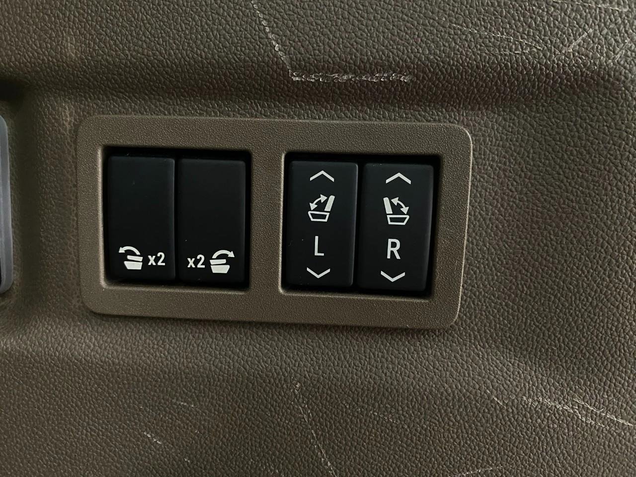 Used 2024 GMC Yukon XL Denali w/ Max Trailering Package image 7