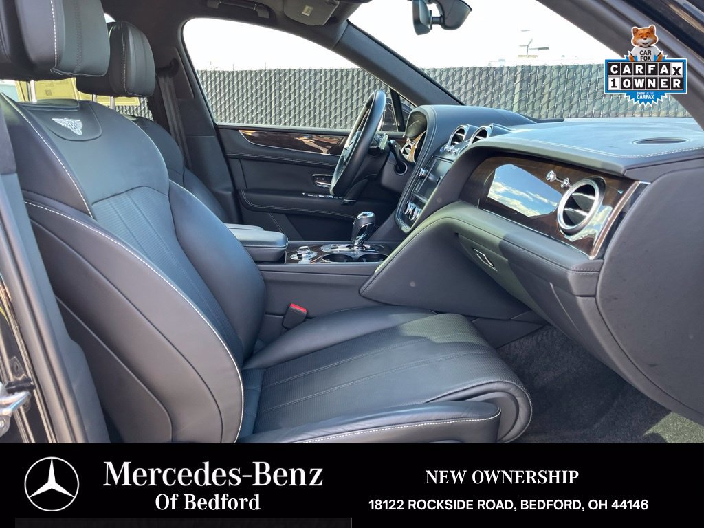 Used 2019 Bentley Bentayga AWD/4WD image 19