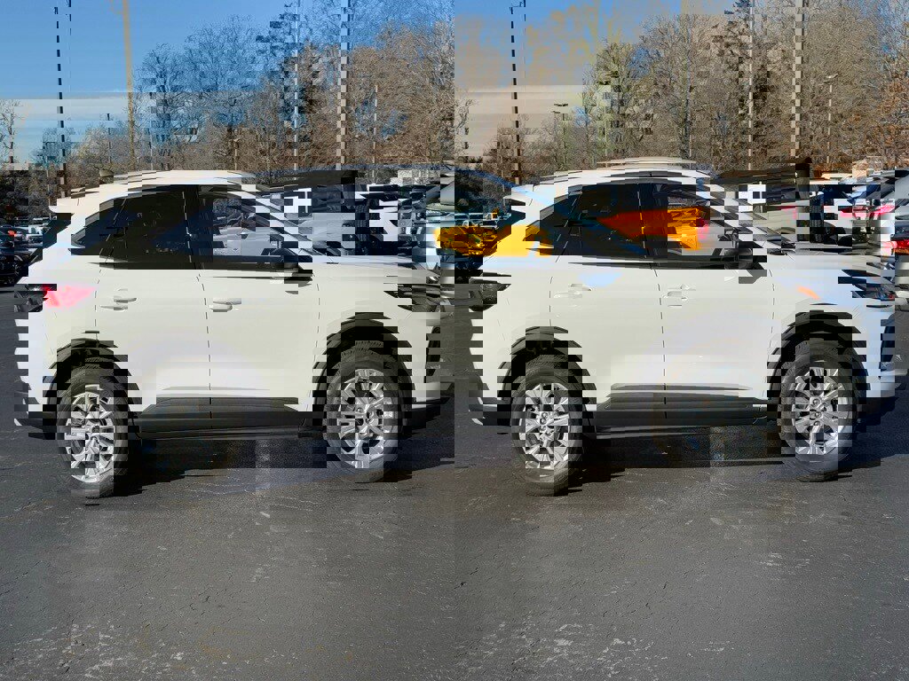New 2025 Ford Escape Active w/ Tech Pack #1 image 4