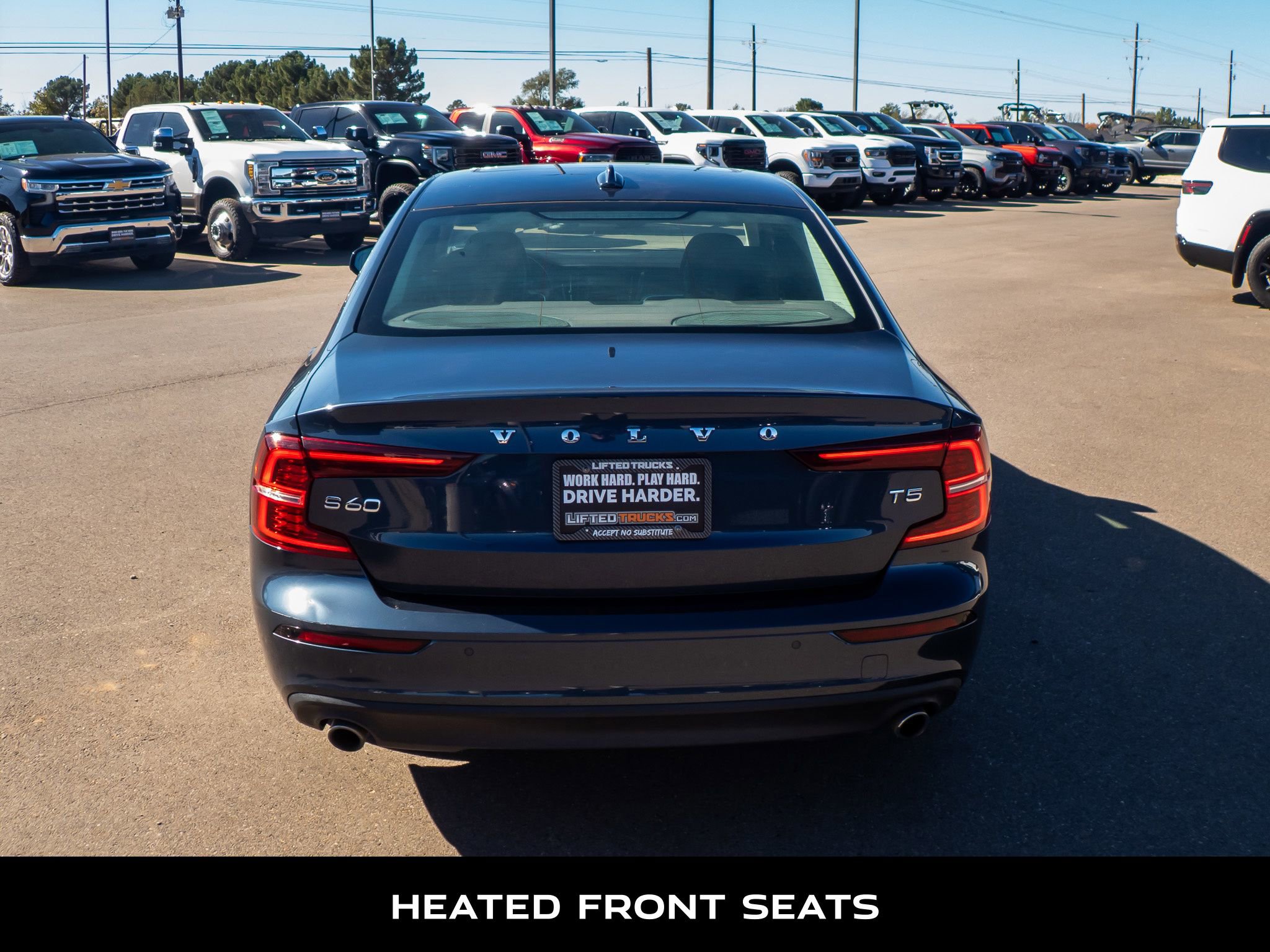 Used 2020 Volvo S60 T5 Momentum image 7