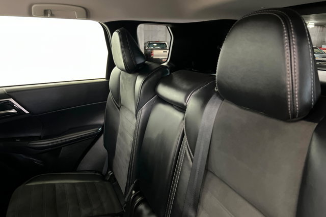Used 2024 Mitsubishi Outlander SE FWD image 20