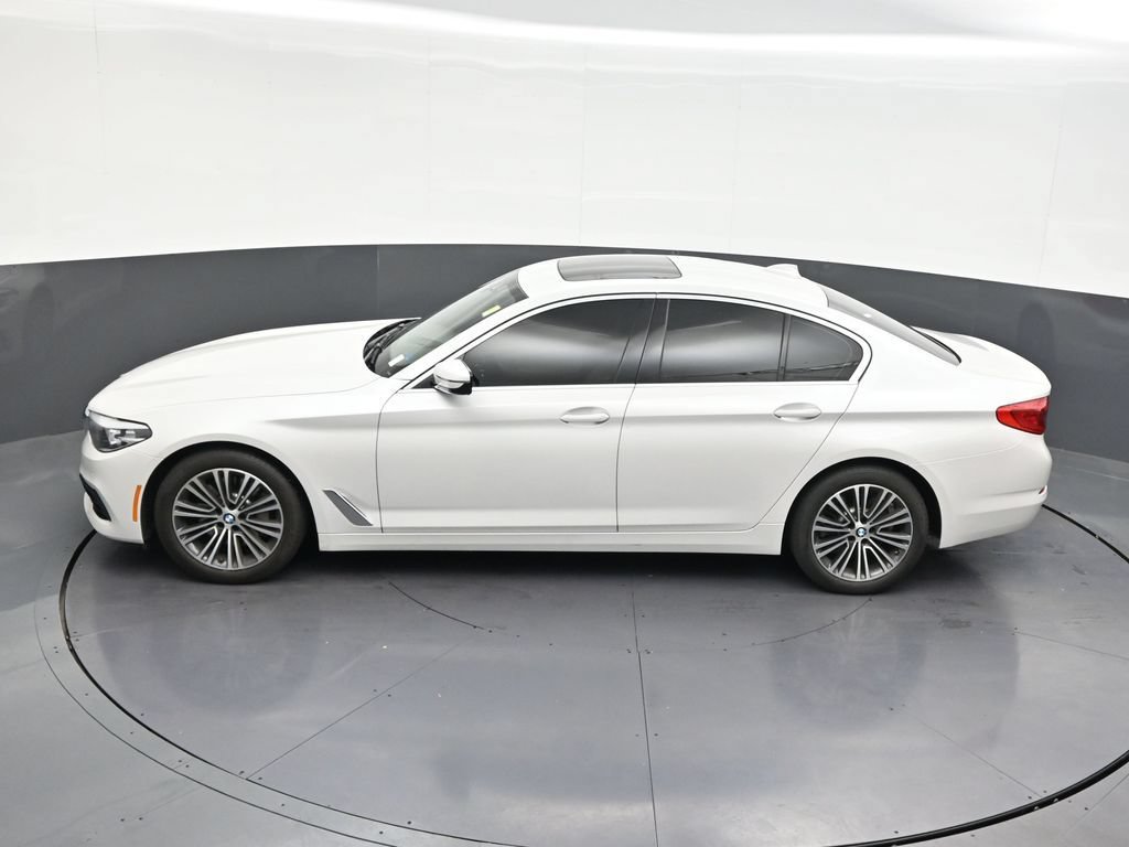 Used 2019 BMW 530i w/ Convenience Package RWD image 16