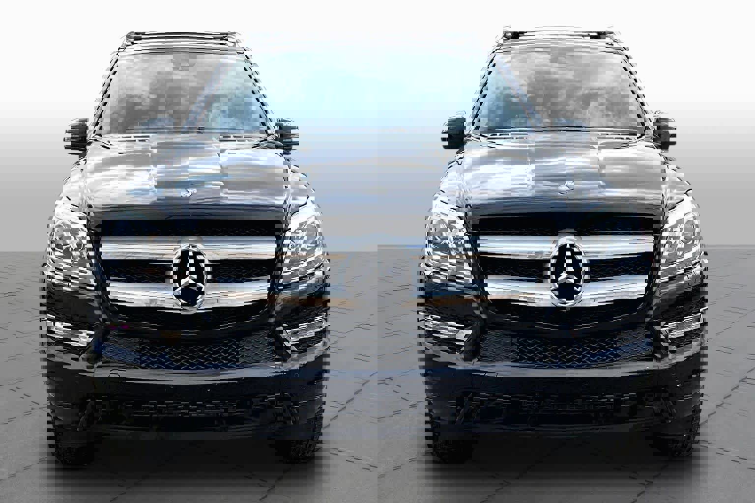 Used 2016 Mercedes-Benz GL 450 4MATIC image 4