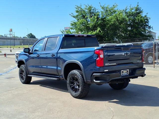 Used 2023 Chevrolet Silverado 1500 ZR2 w/ Technology Package AWD/4WD image 5