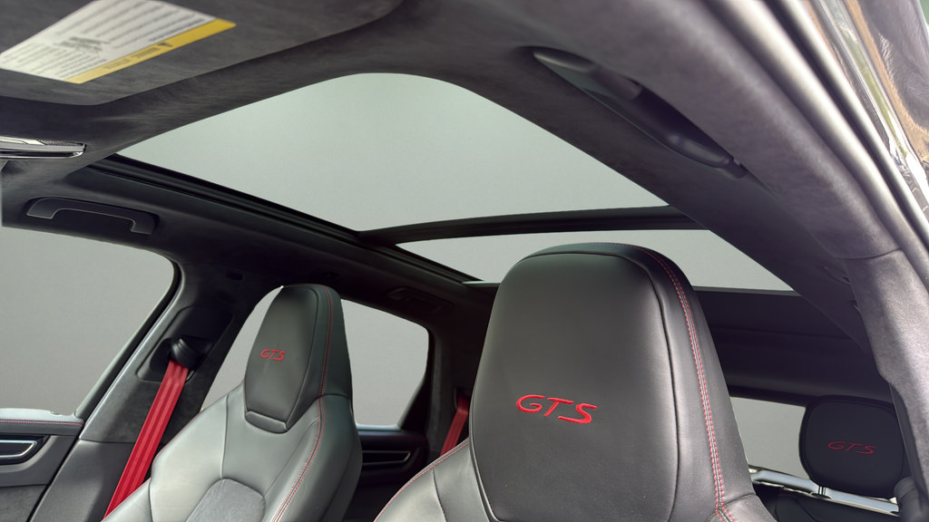 Used 2021 Porsche Cayenne GTS AWD/4WD image 20