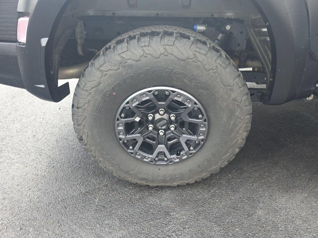 Used 2025 Ford F150 Raptor w/ Equipment Group 803A Raptor R AWD/4WD image 30