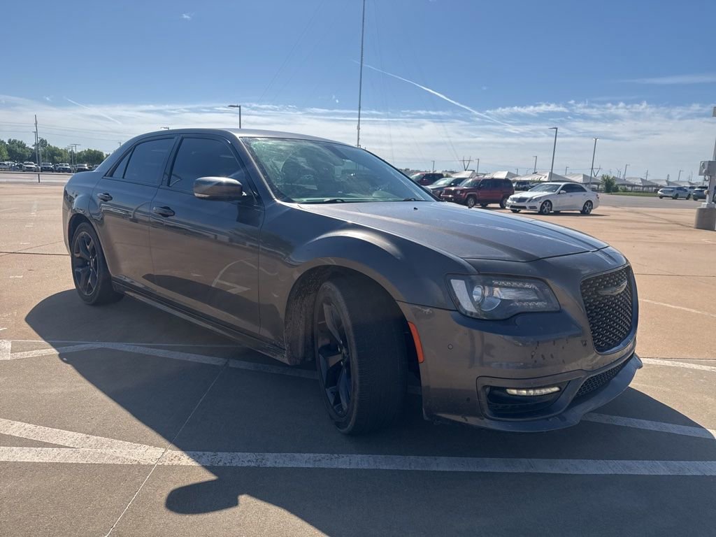 Used 2021 Chrysler 300 Touring L RWD image 4