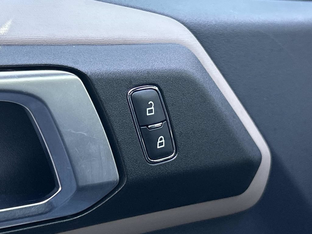 Used 2023 Ford Bronco Wildtrak AWD/4WD image 12
