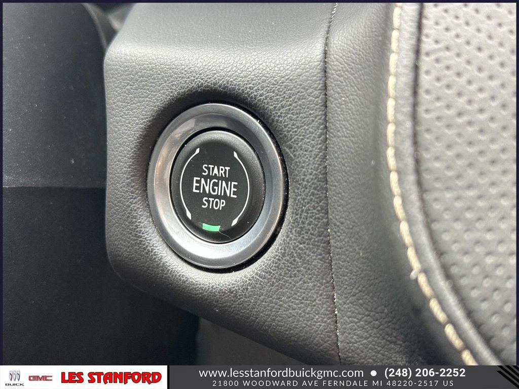 Certified 2024 GMC Yukon XL SLT w/ SLT Luxury Package AWD/4WD image 28