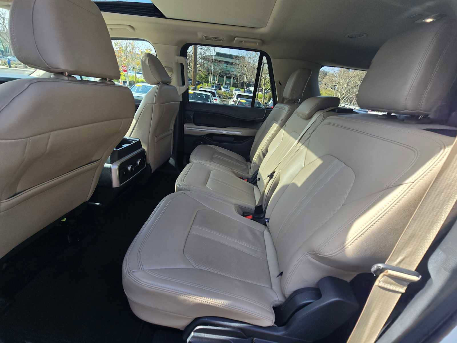 Used 2024 Ford Expedition Max Limited image 22