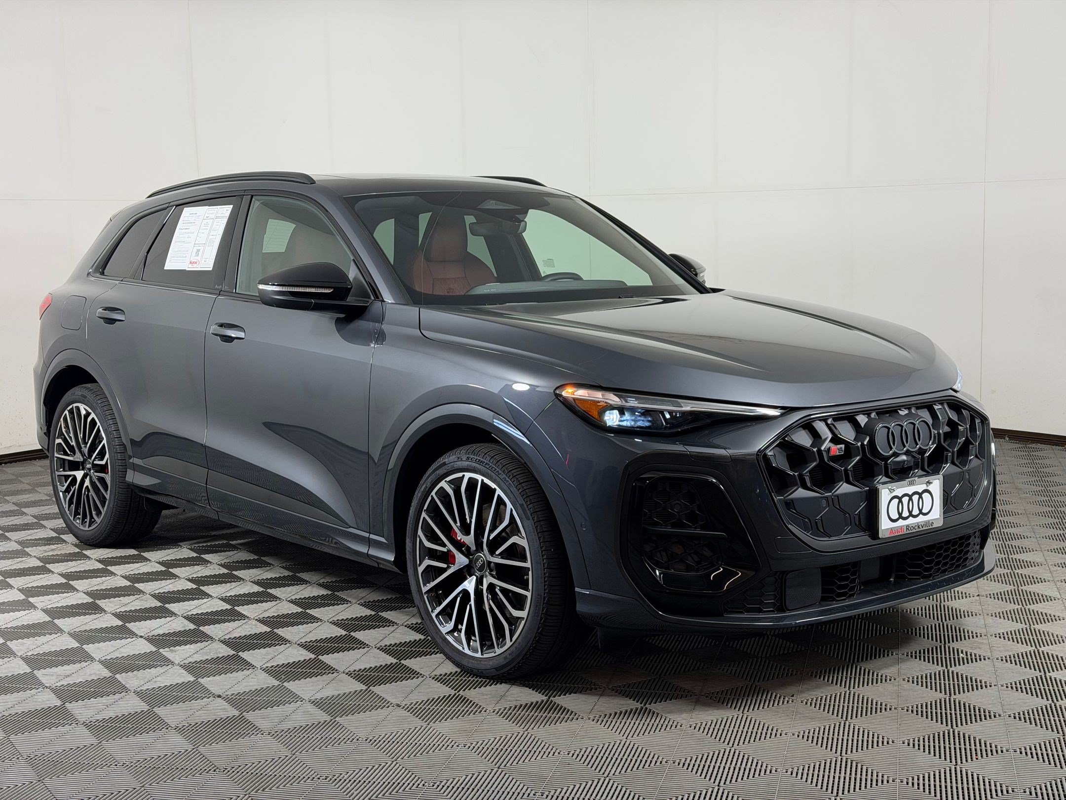 Certified 2025 Audi SQ5 Premium Plus w/ Premium Plus Package AWD/4WD image 7