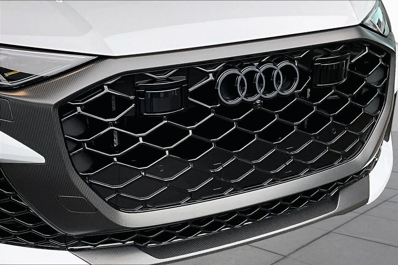 Used 2026 Audi RS Q8 performance AWD/4WD image 31