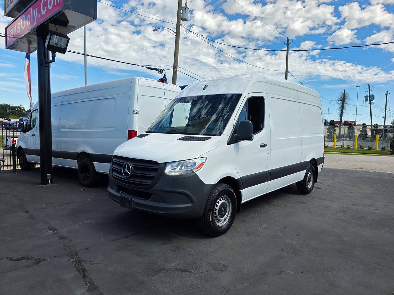 Used 2020 Mercedes-Benz Sprinter 2500 image 28