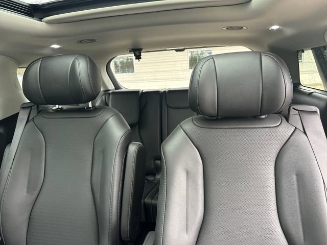 Used 2025 Kia Carnival SX Prestige FWD image 20