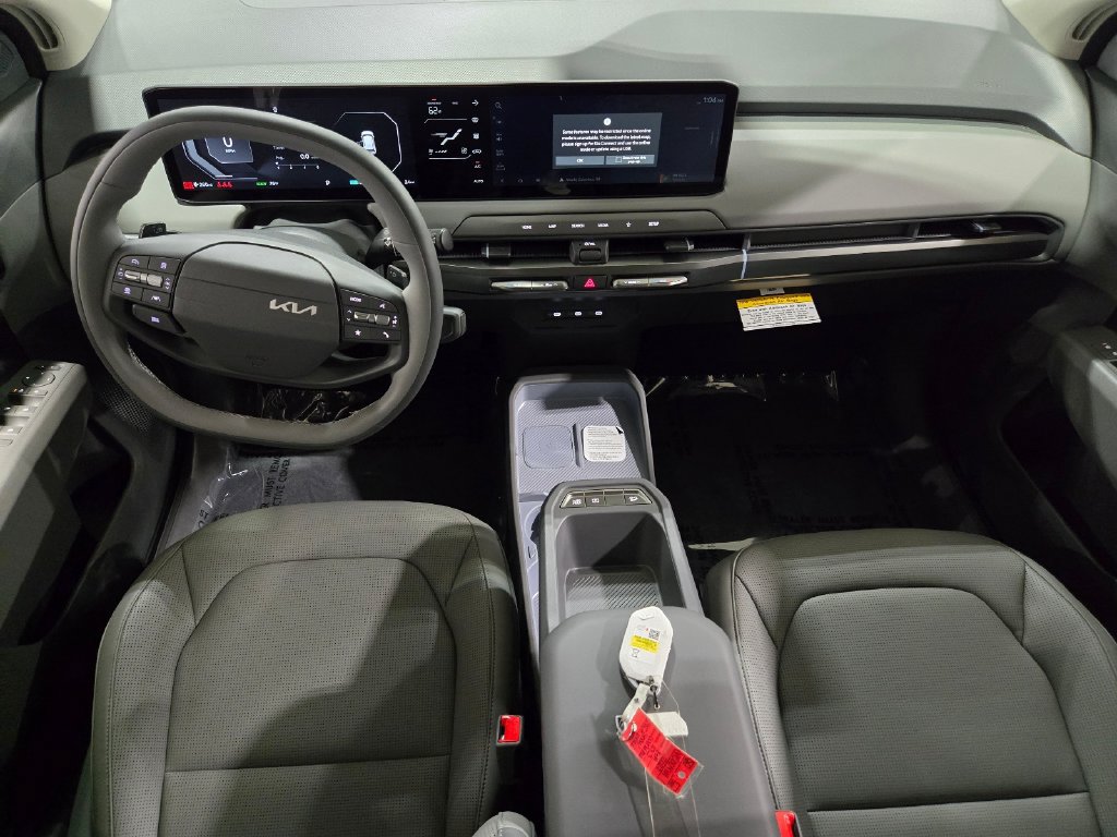 New 2027 Kia EV3 Wind FWD image 18