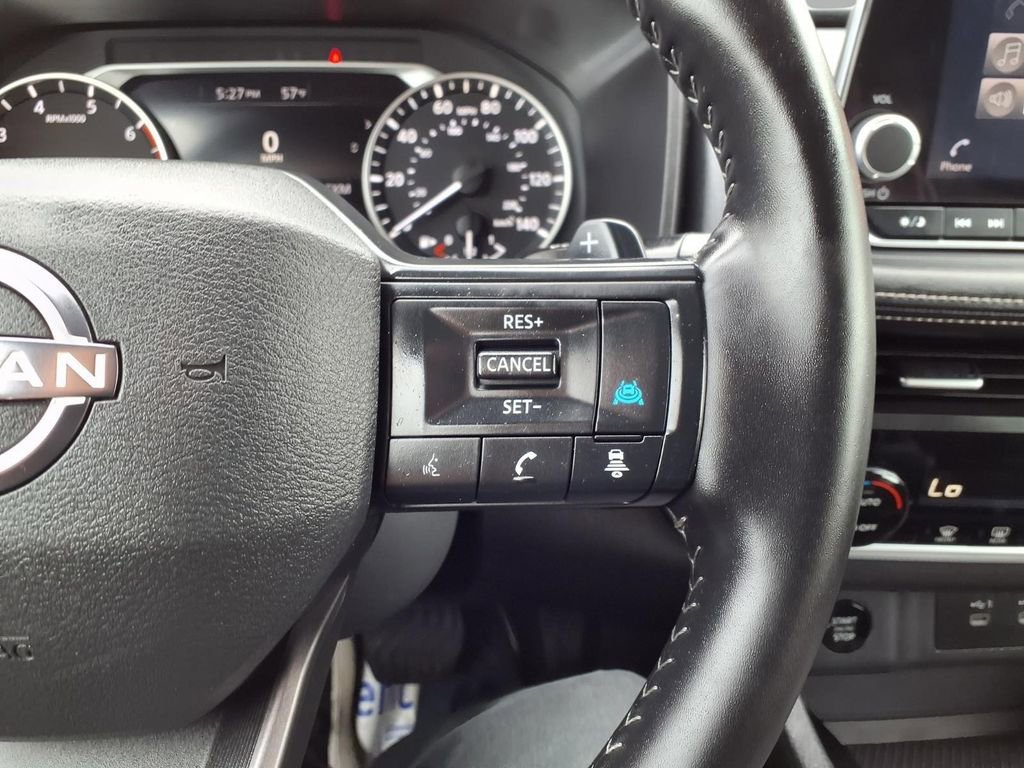 Used 2025 Nissan Rogue SV AWD/4WD image 14