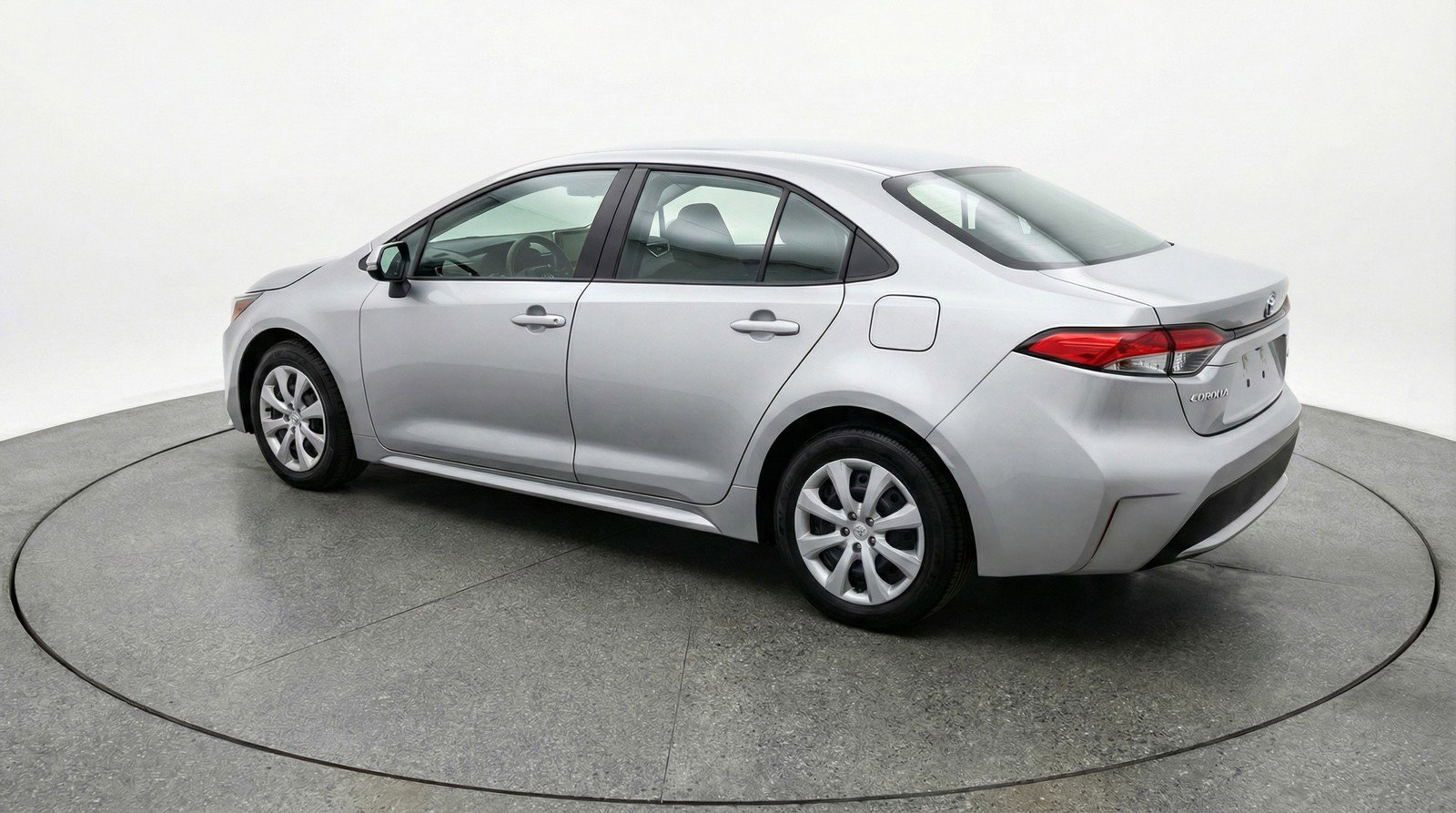 Used 2025 Toyota Corolla LE image 6