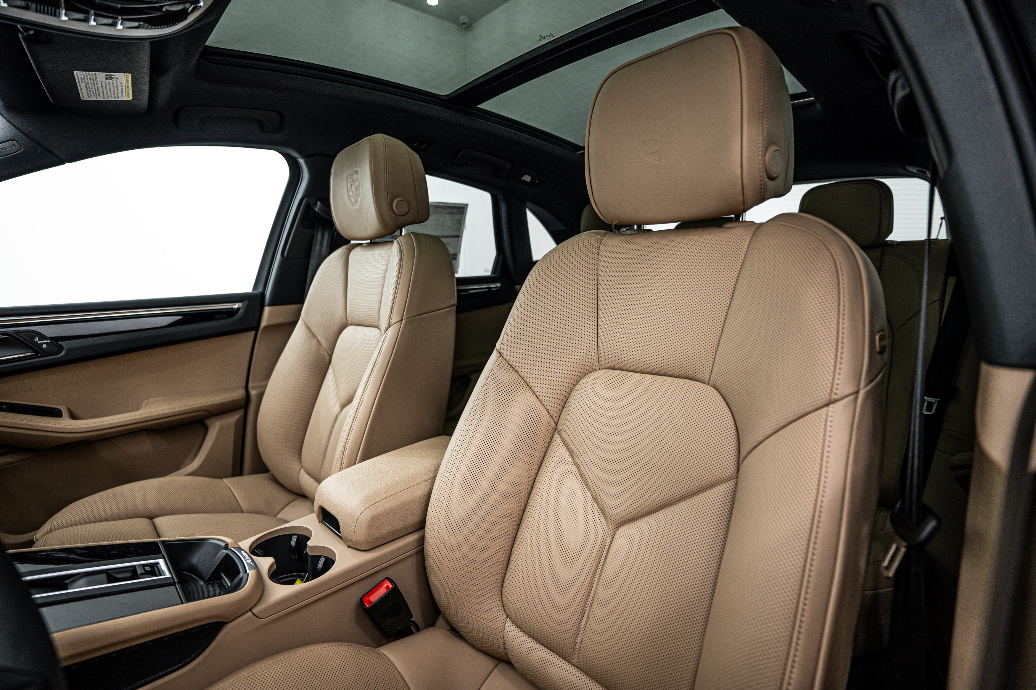 New 2025 Porsche Macan image 19