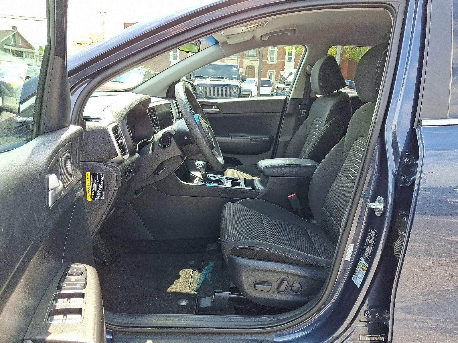Used 2022 Kia Sportage LX w/ LX AWD Value Edition Package image 15