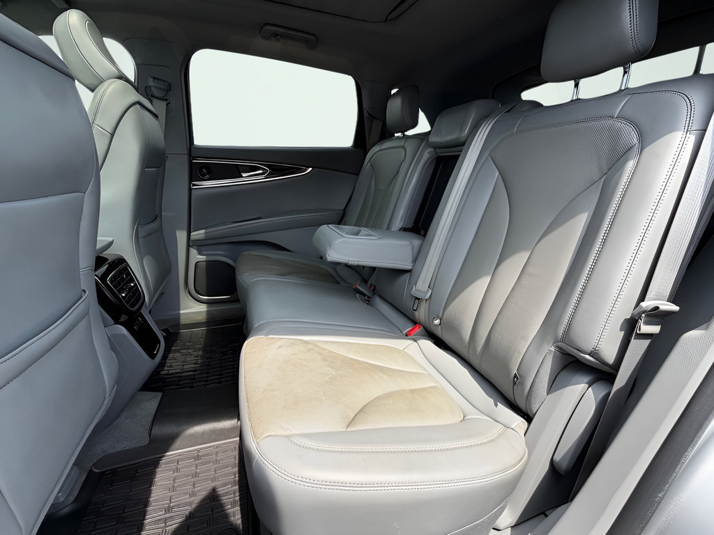 Used 2021 Lincoln Nautilus Reserve FWD image 21