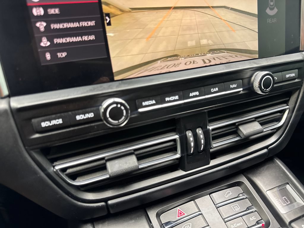 Used 2020 Porsche Macan Turbo AWD/4WD image 65