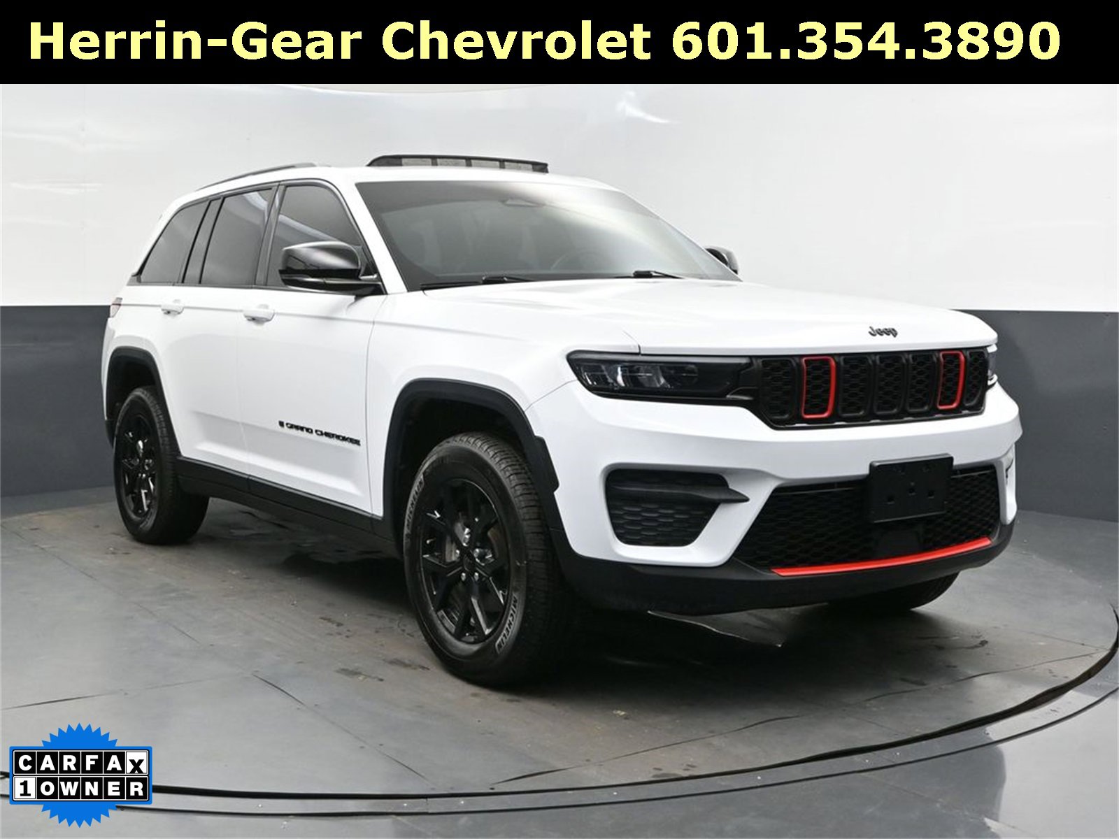 Used 2025 Jeep Grand Cherokee Altitude image 19