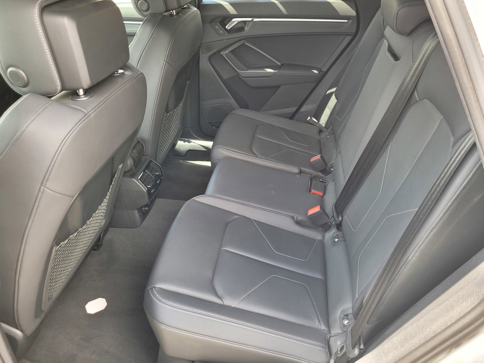 Used 2024 Audi Q3 2.0T Premium Plus w/ Premium Plus Package image 14