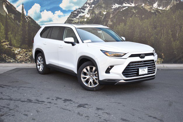 New 2025 Toyota Grand Highlander AWD