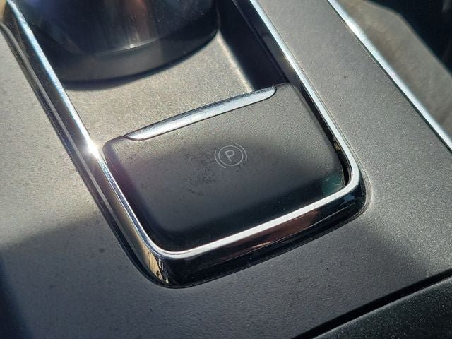 Used 2020 Ford Fusion Titanium FWD image 23