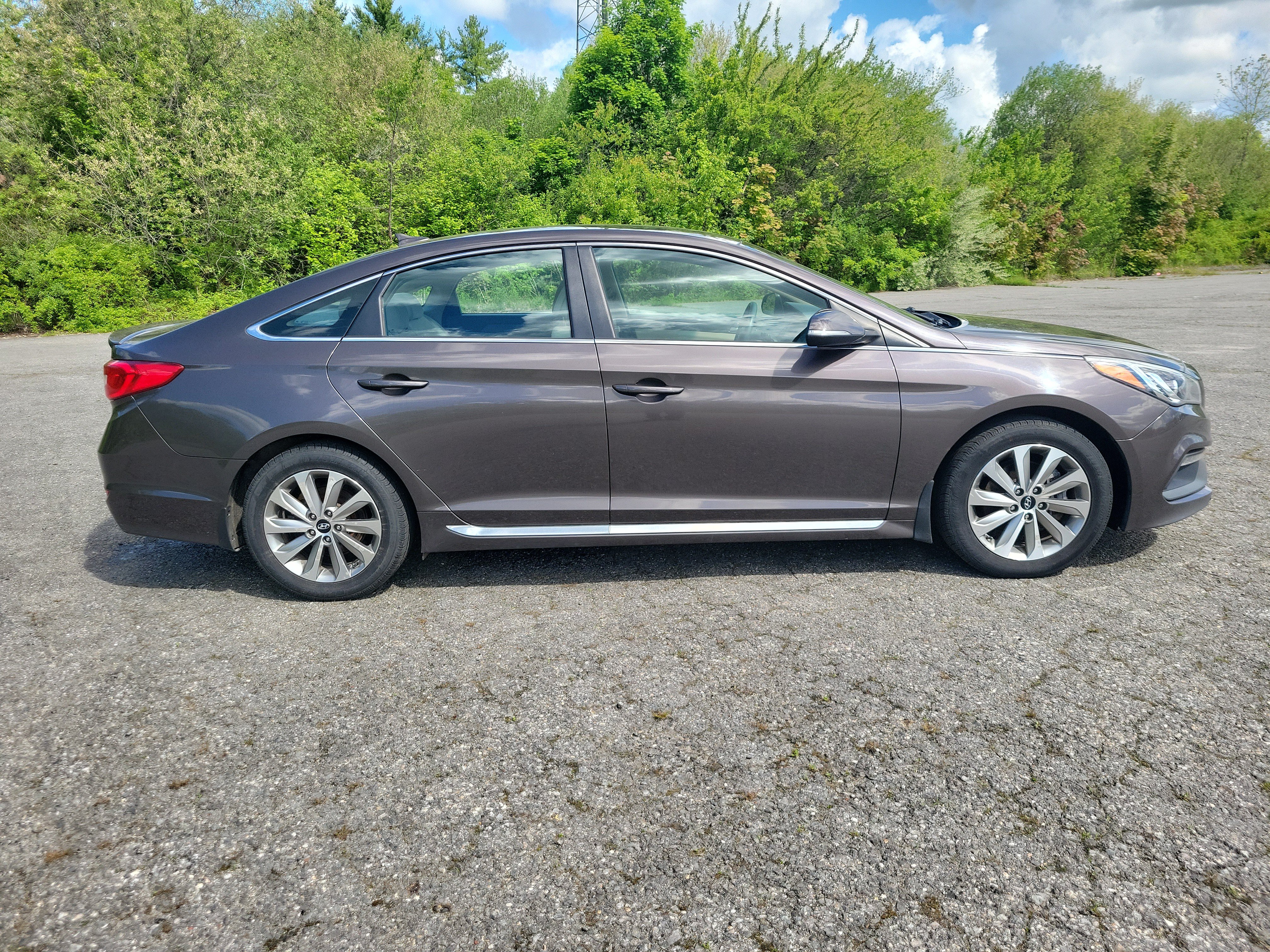 Used 2017 Hyundai Sonata Sport FWD image 4