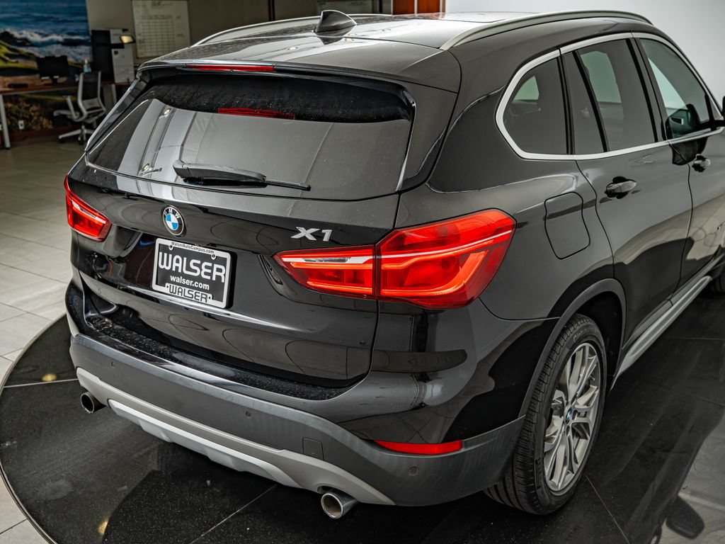 Used 2017 BMW X1 xDrive28i AWD/4WD image 16