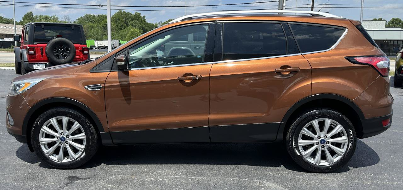 Used 2017 Ford Escape Titanium FWD image 10