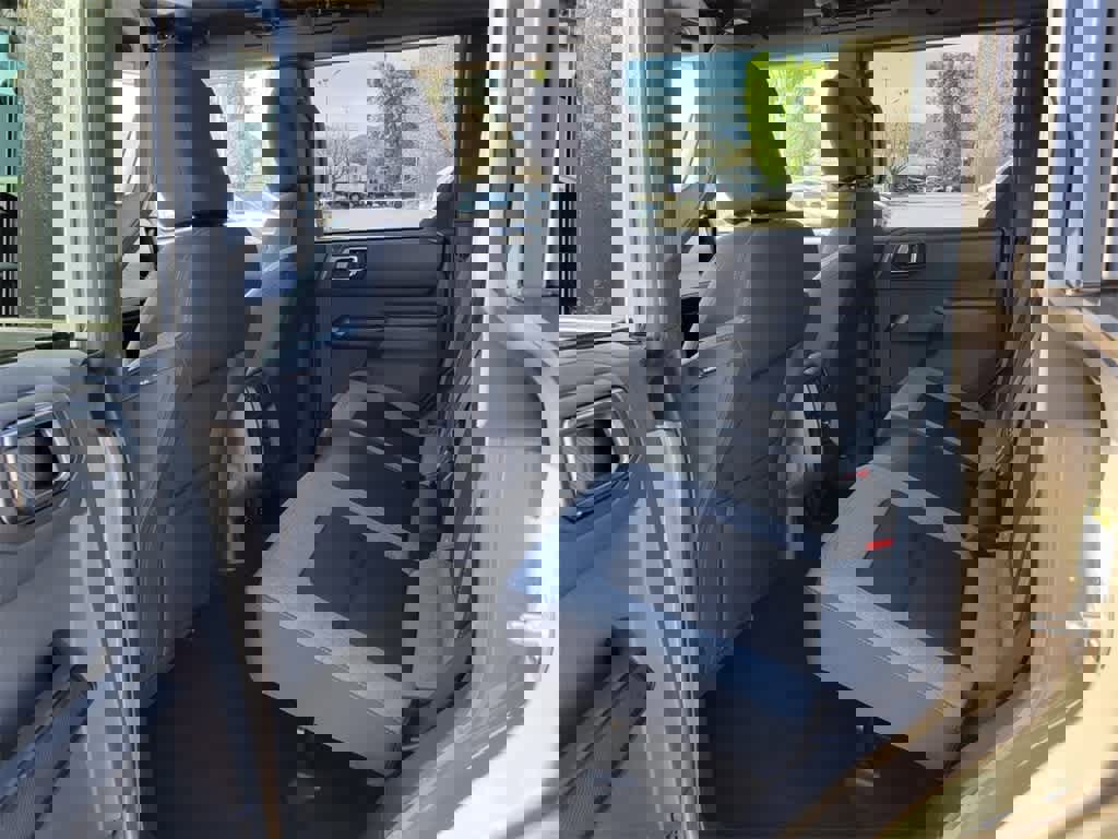 Used 2025 Ford Bronco Big Bend image 13