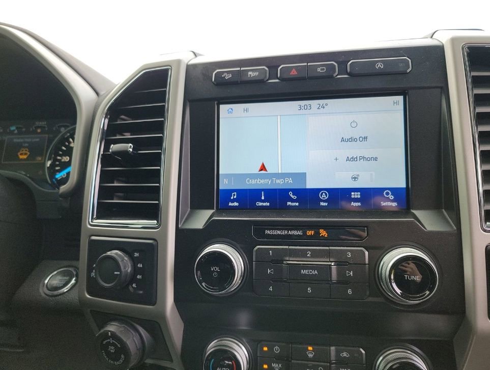 Used 2019 Ford F150 Lariat w/ Equipment Group 502A Luxury image 4