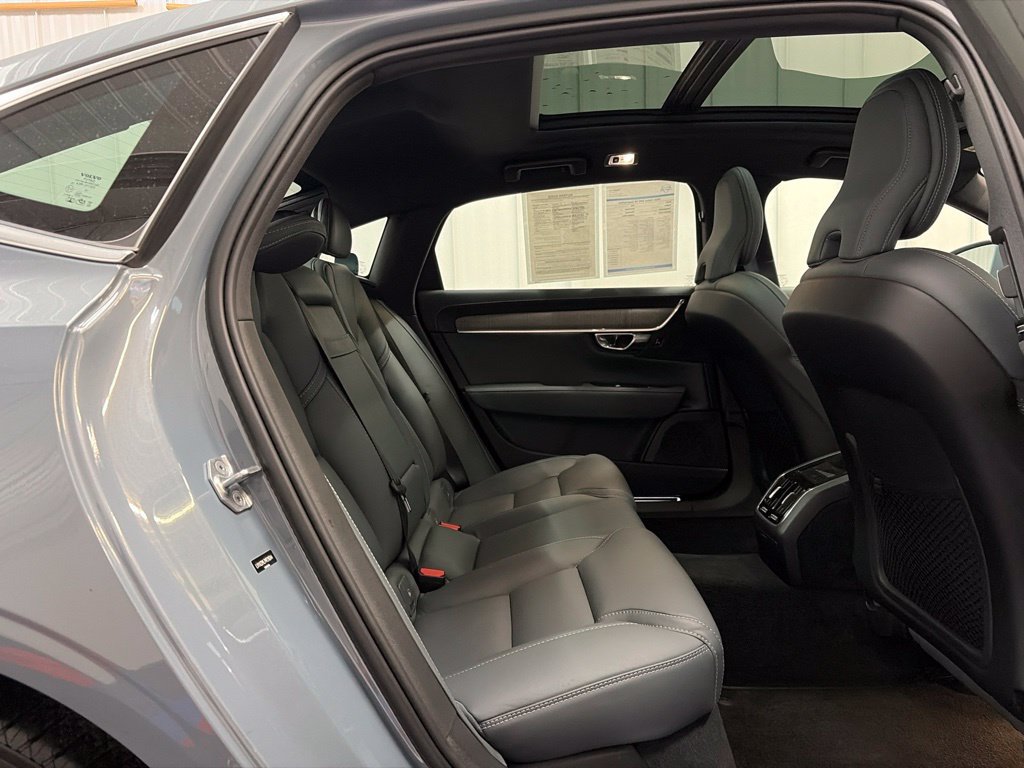 Used 2021 Volvo S90 T6 Inscription AWD/4WD image 18