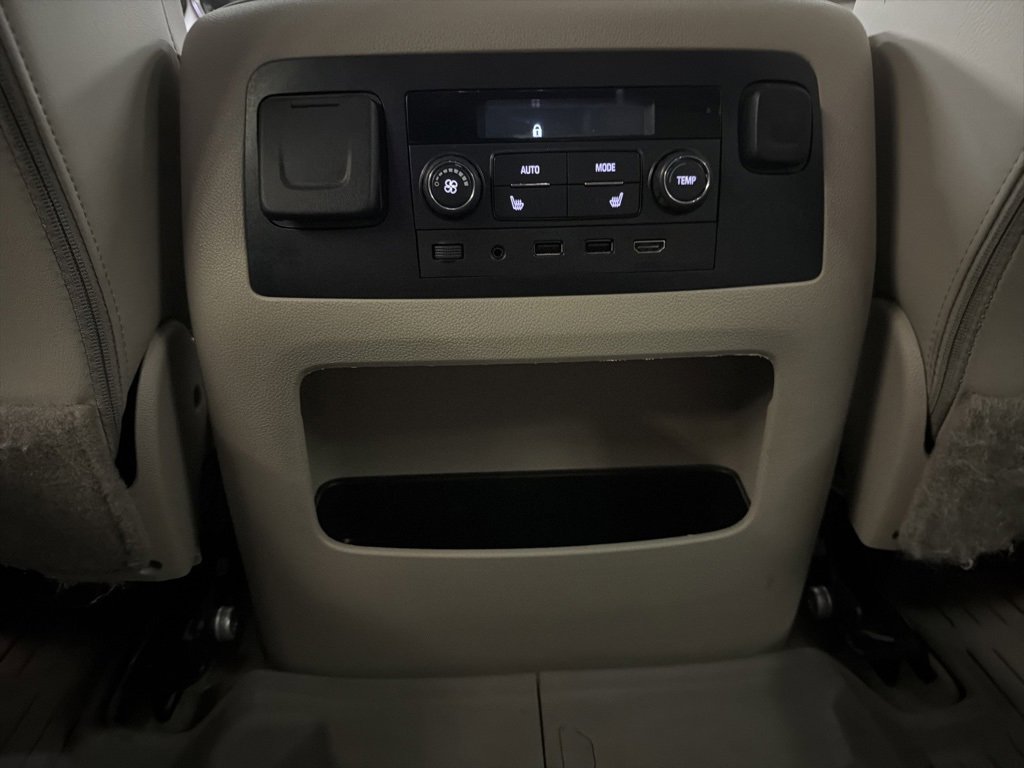 Used 2018 GMC Yukon Denali w/ Denali Ultimate Package image 33
