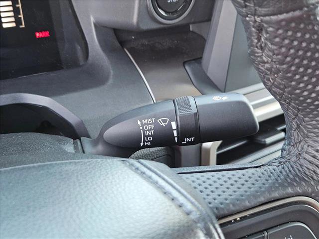 Used 2025 Toyota Tacoma SR5 AWD/4WD image 16