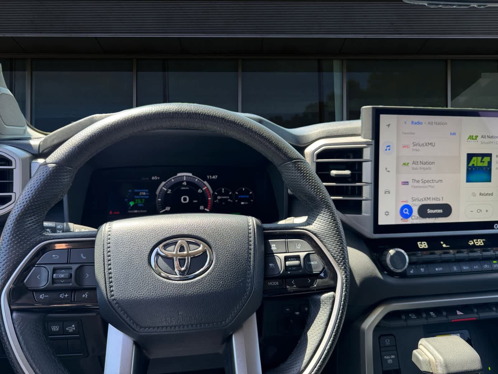 Used 2023 Toyota Tundra Limited AWD/4WD image 4
