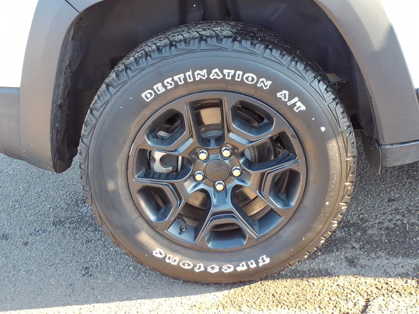 Used 2022 Jeep Cherokee Latitude image 7