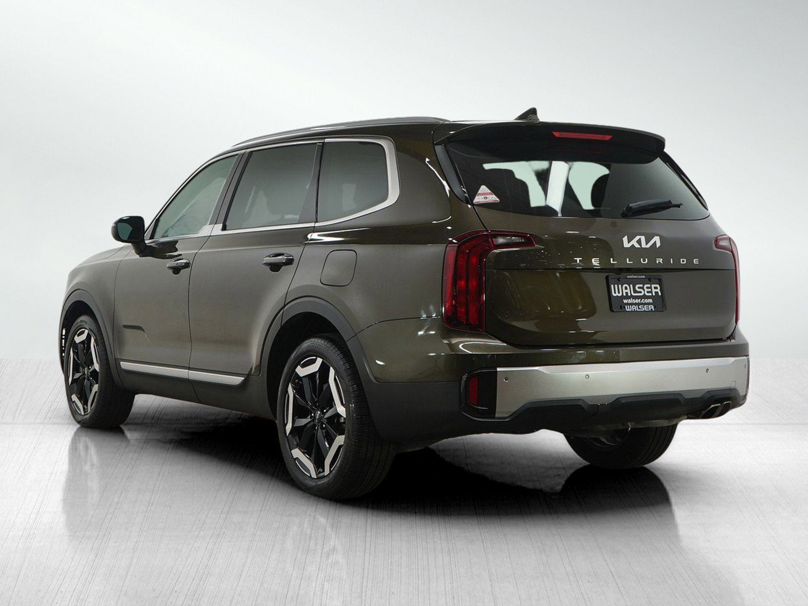 Used 2025 Kia Telluride S image 4
