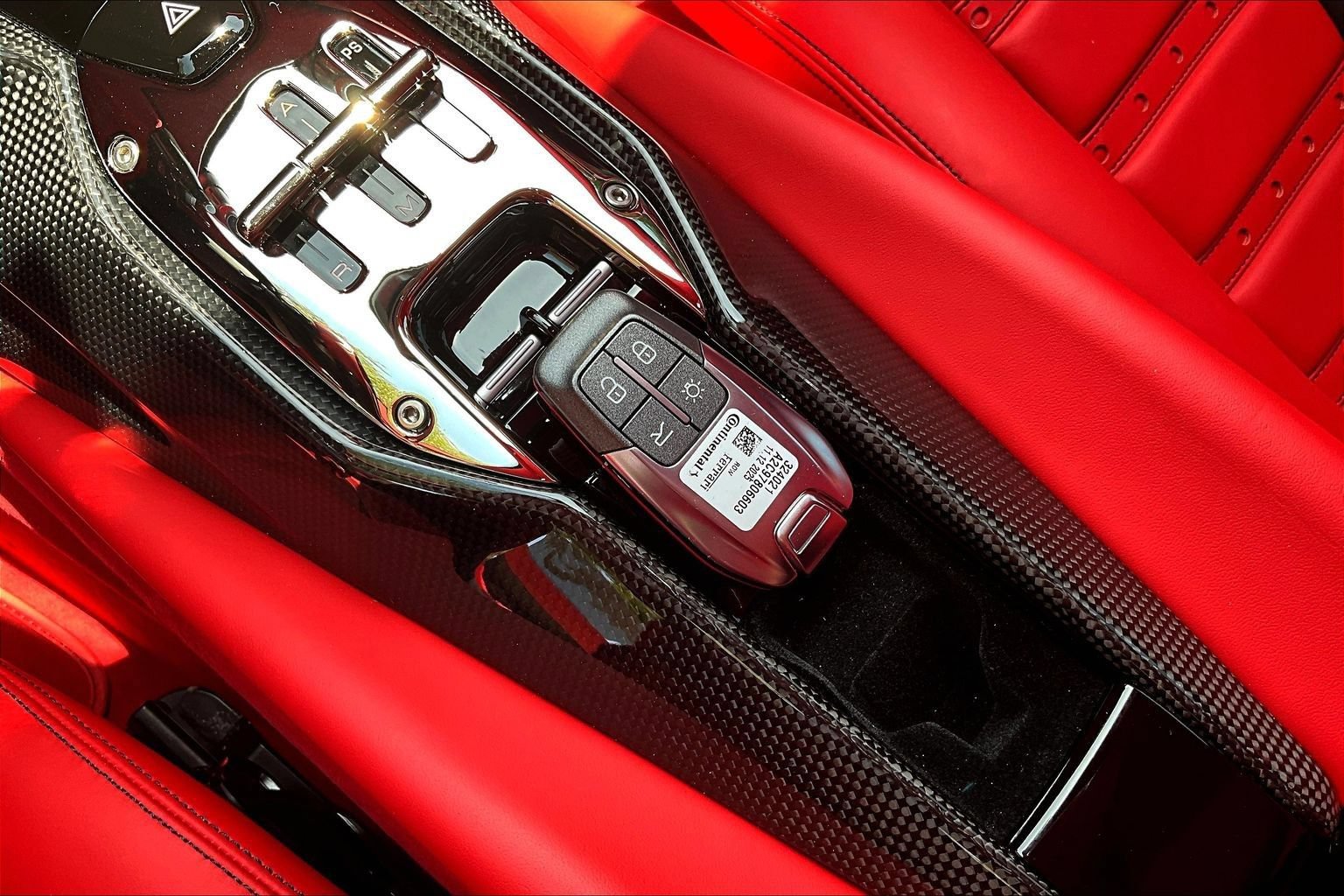 Used 2022 Ferrari 812 Competizione RWD image 29